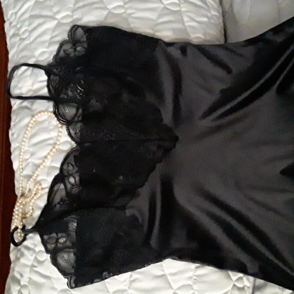 Vtg Victoria's Secret Lace Chemise, Black, Size S